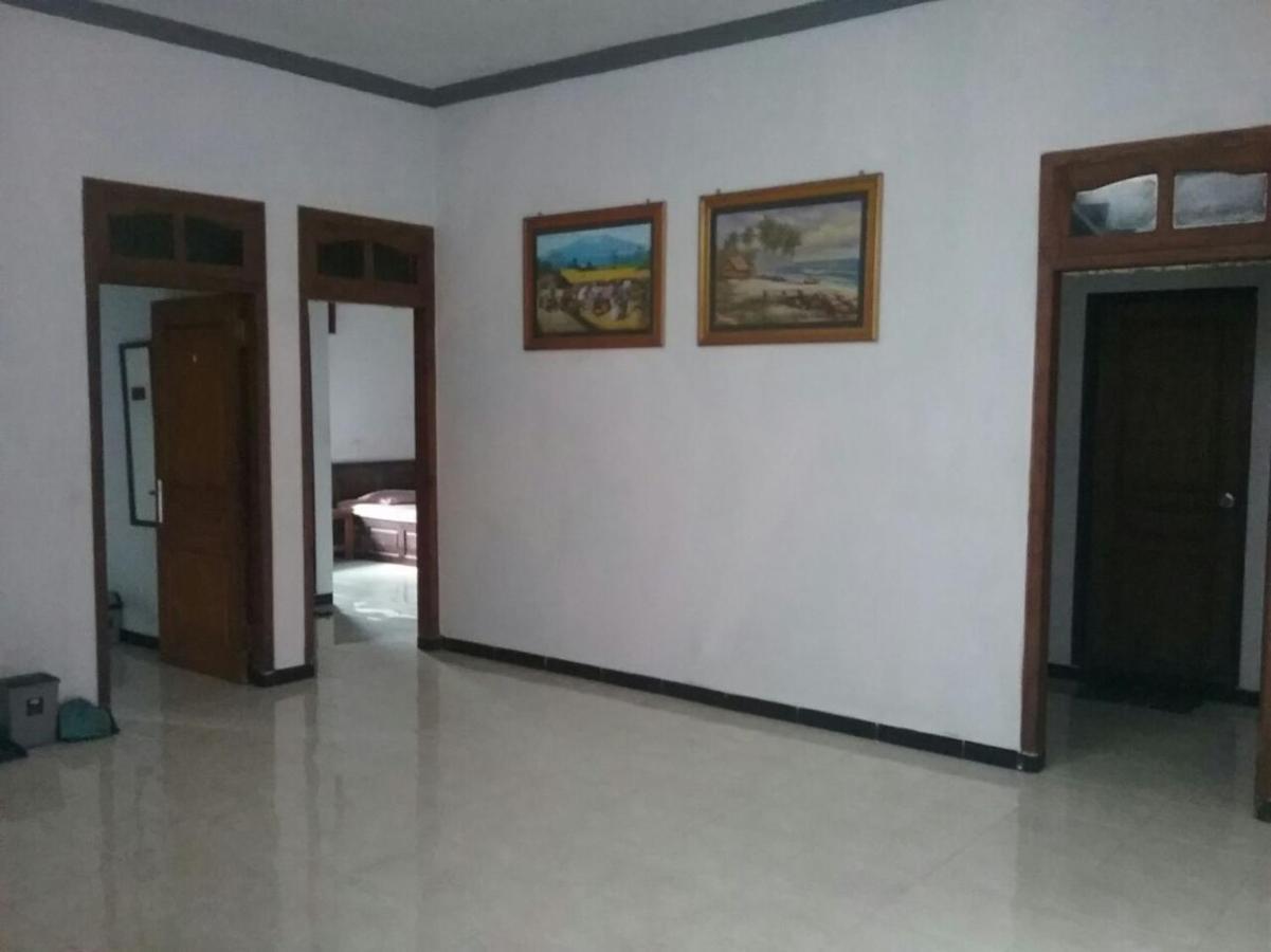 Hotel "Ngebel Indah" Exterior photo